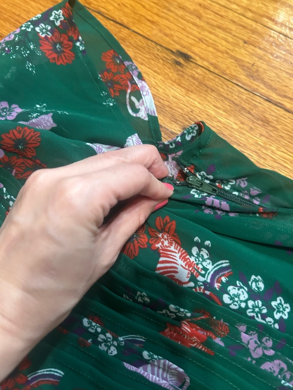 ModCloth Green Cats Dress XL Fully Lined Knee Length Whimsy Fairy Cute Kitchy - Picture 8 of 12